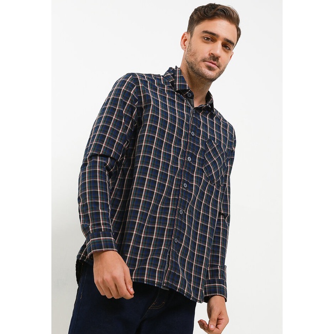 Kemeja Watchout Jeans Original detail checked dengan kesan tampilan smart Pakaian Kantor Retro Berme