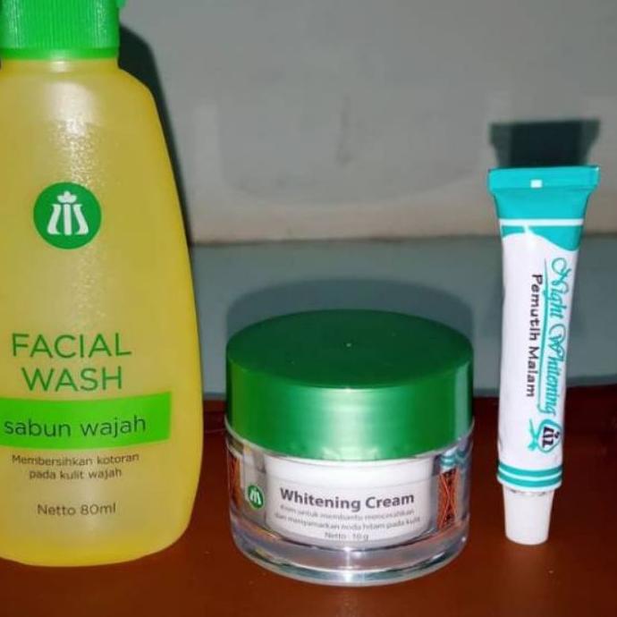 ☑ Liz Skincare paket Flek isi 3 ►