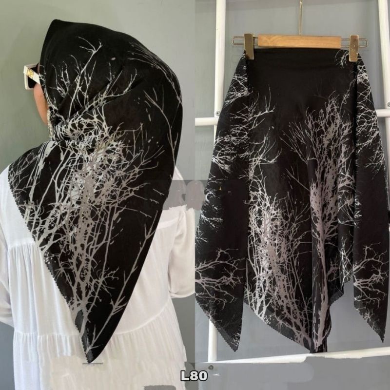 Jilbab segi empat voal motif Akar Series