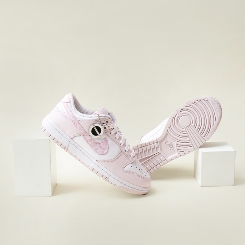 Dunk Low Paisley Pink