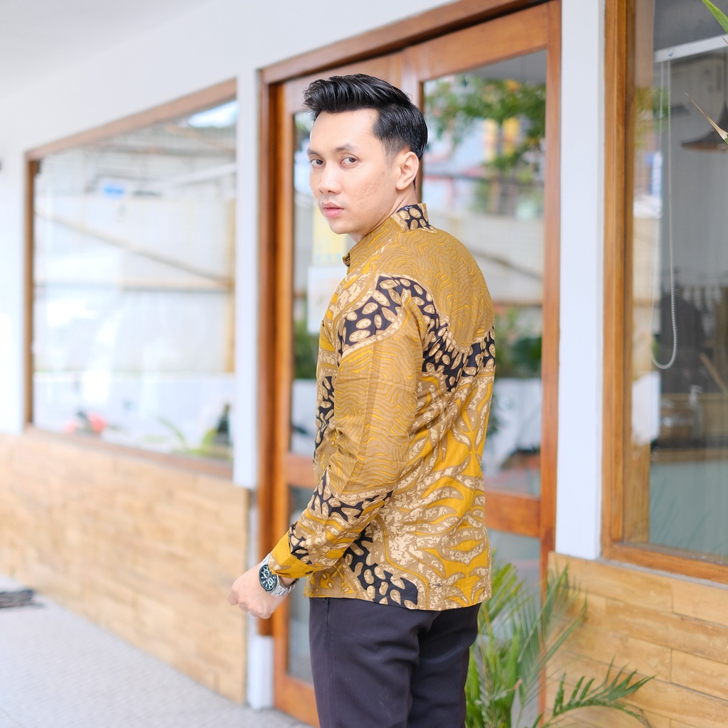 KEMEJA HEM BATIK PRIA..ATASAN PRIA BAJU BATIK LENGAN PANJANG LAPIS FURING KATUN PREMIUM WATU KAWUNG