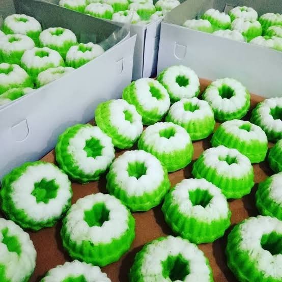 

Kue Putri Ayu rasa pandan( Home Made 100%)