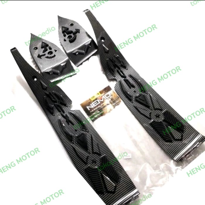 PLAT BORDES PCX 150 CARBON - ALAS PIJAKAN KAKI PCX 150 CARBON - NEMO