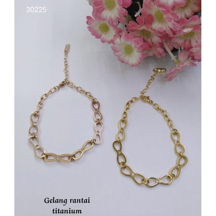 Gelang Titanium Model Rantai Oval Gold