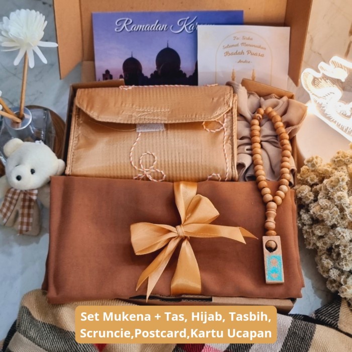 

Hampers Kado Lebaran / Hampers Cewek / Mukena Alat Sholat - Set Mukena 99 Bisa COD Hampres Lebaran Idul Fitri Termurah Kirim Hari Ini Terlaris Terbaru Gratis Ongkir J5J1