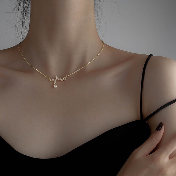 Kalung Desain Detak Jantung Baru Perempuan Niche Tide Ins Klavikula Rantai Choker