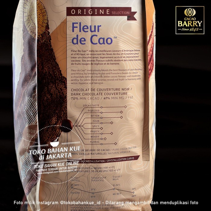 

Cacao Barry Callebaut Fleur De Cao 250gr 70% Dark Chocolate Couverture