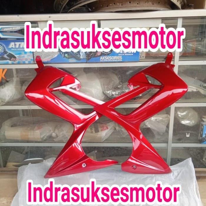 sayap body depan motor satria fu lama warna merah