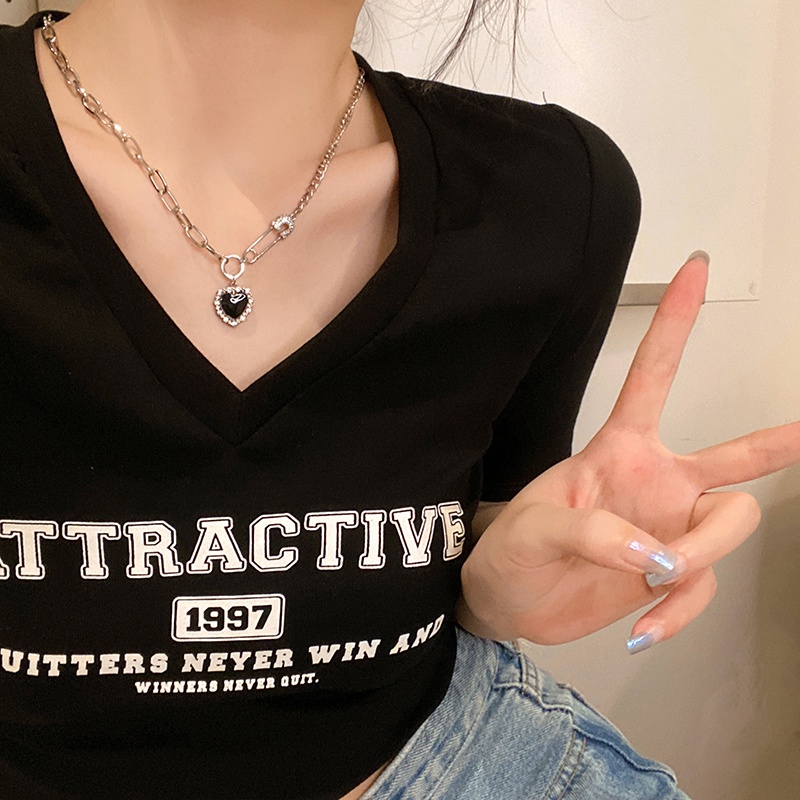 Kalung Cinta Hitam Wanita Pin Penuh Berlian Kepribadian Fashion Retro Rantai Klavikula Serbaguna