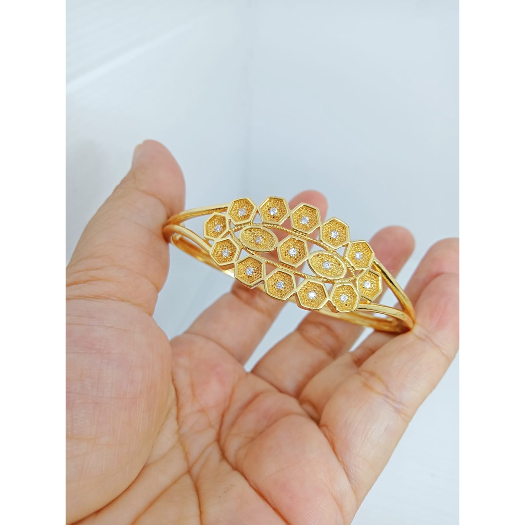 GELANG TANGAN PERHIASAN IMITASI LAPIS EMAS