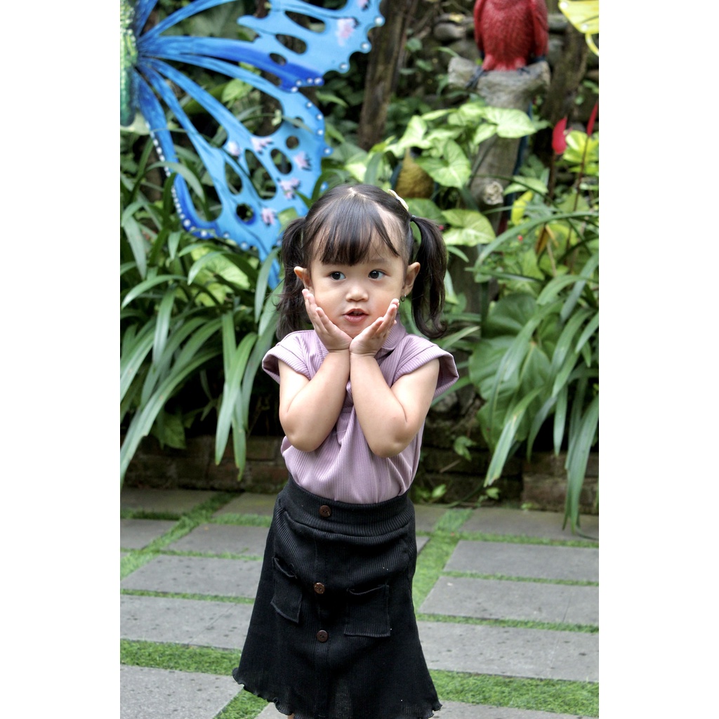 LITTLE CARACAL PATRIZIA CHERRY TOP POLO KUTUNG BAJU ANAK TANPA LENGAN ATASAN ANAK KERAH PEREMPUAN BAJU ANAK PEREMPUAN