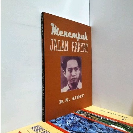 MENEMPUH JALAN RAKYAT