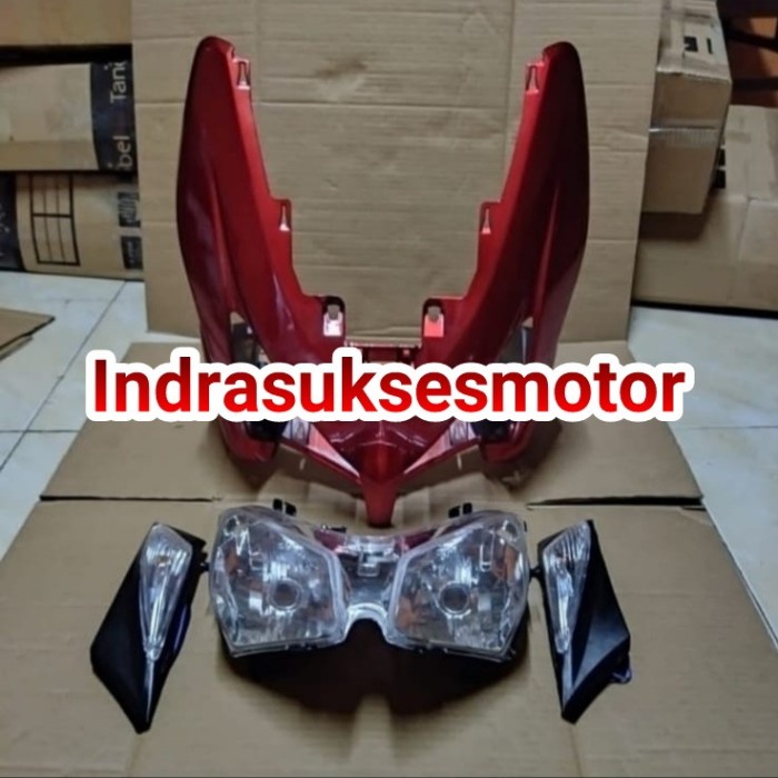 tameng dasi body depan berikut lampu motor vario cw 110 karbu merah