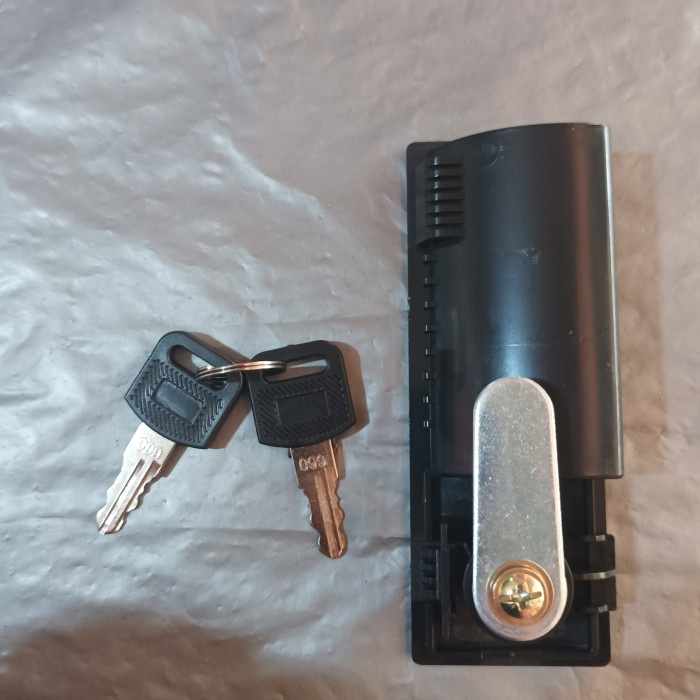 

Terlaris Kunci Loker Lion Merk Cyber Lock