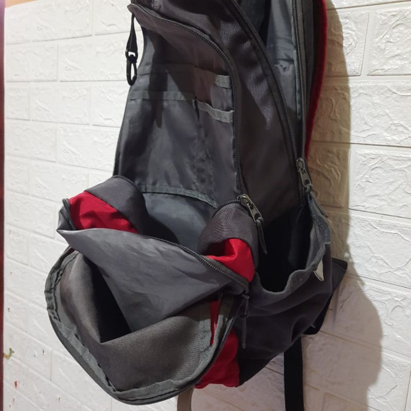 ransel laptop American tourister