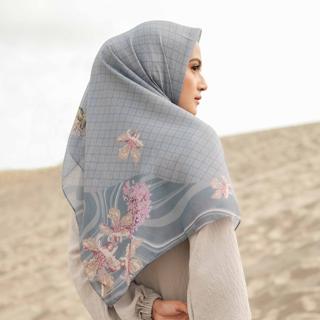 ALIF KERUDUNG SEGI EMPAT MOTIF PARIS PREMIUM KOREA - URSA IN STONE ( SPR-D9-003 )