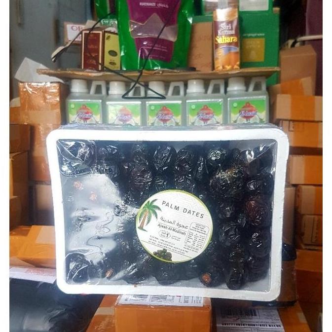 

KURMA BUAH-BUAHAN KURMA AJWA AJWA AJWA RUTHOB AL MADINAH KEMASAN 1 KILOGRAM EL09I09A82L