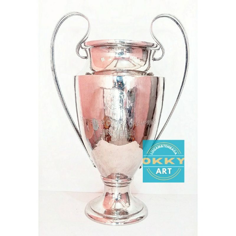 Replika Piala Champions League