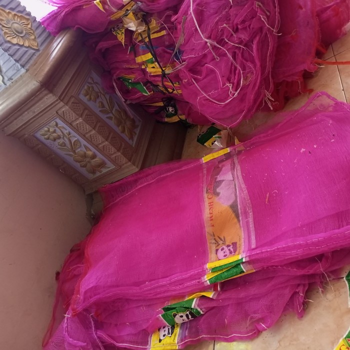 ] 20 karung bekas bawang putih pembungkus kelengkeng