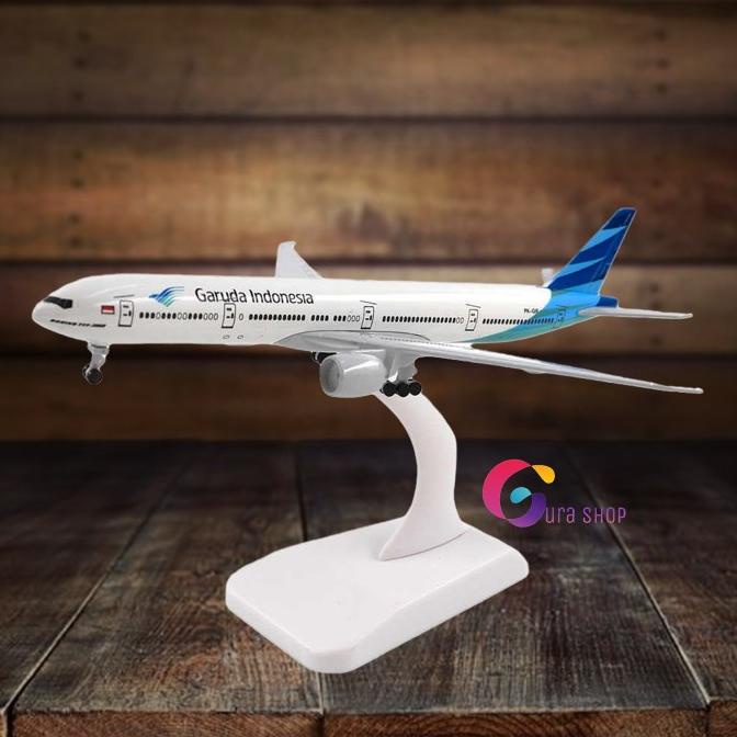 Diecast Miniature Pesawat Garuda Indonesia B777-300Er