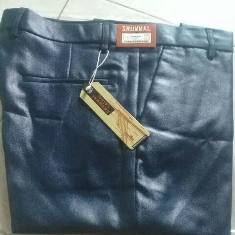 CELANA FORMAL PRIA DASAR MENGKILAT SLIMFIT (28-37)TERLARIS