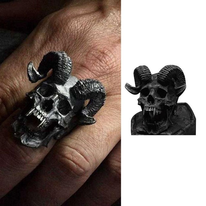 READY RETRO PUNK SATAN GOAT SKULL STAINLESS STEEL LOCOMOTIVE RING 7 TERMURAH