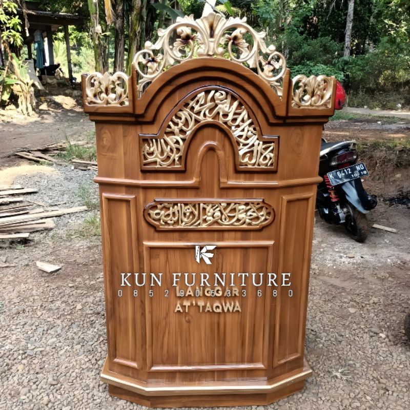 MIMBAR MASJID MINIMALIS UKIR KALIGRAFI KAYU JATI