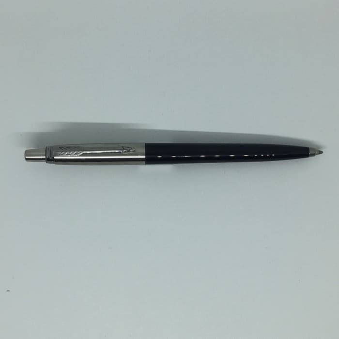 

Pulpen Parker Jotter SPC Ballpoint Merah Crome Trim Klip Silver