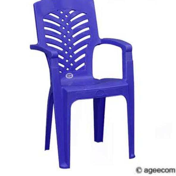 ❅ Kursi Santai Plastik /Kursi Sender Pakai Tangan Napolly ➺