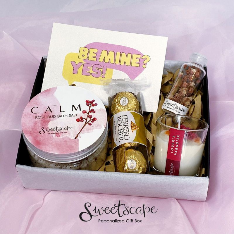 

Gift Box Package 411-Paket Hampers 411 - Kado Untuk Orang Tercinta
