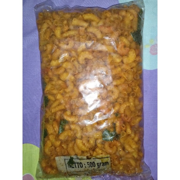 

PO makaroni pedas daun jeruk 500gr