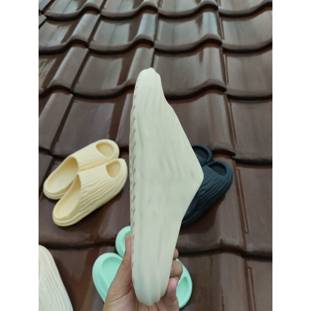 Sandal Wanita Slip On Empuk Bahan Jelly 353 size 30-40 /sandal slop wanita trendy motif kerut