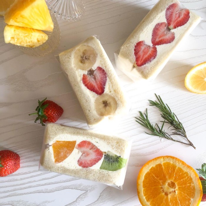 

Premium Japanese Fruit Sandwich Sando Fresh Ingredients