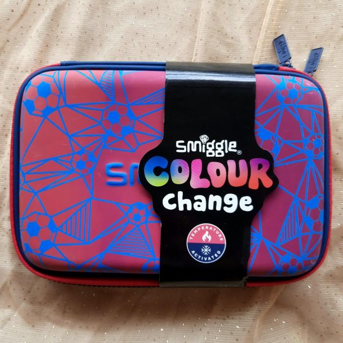 

Terlaris Tempat Alat Tulis Smiggle Hardtop Colour Change Pencile Case