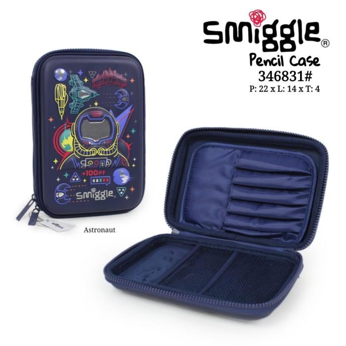 

Terlaris Smiggle Tempat Pensil Gameboy Black Gold Astronaut Astronot Spaceship