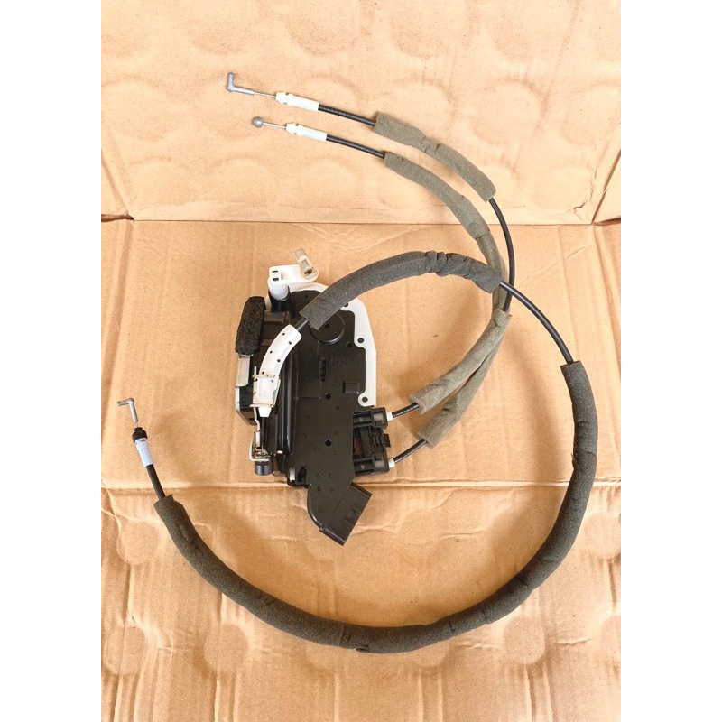 Actuator Assy Door Lock Pintu Depan Kanan mobil Nissan Livina 2006 - 2018