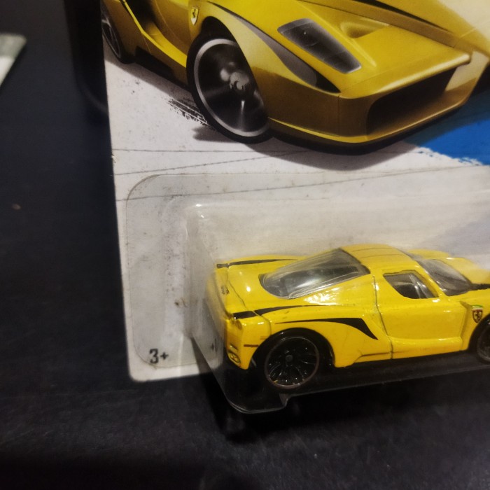 HOTWHEELS FERRARI ENZO KUNING TERMURAH
