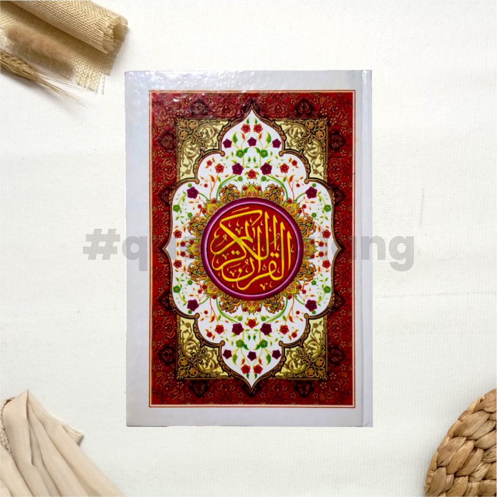 Qudsi - Al Quran besar 18 baris ayat pojok tanpa garis polos kertas CD/HVS putih ukuran B5 18x26 cm