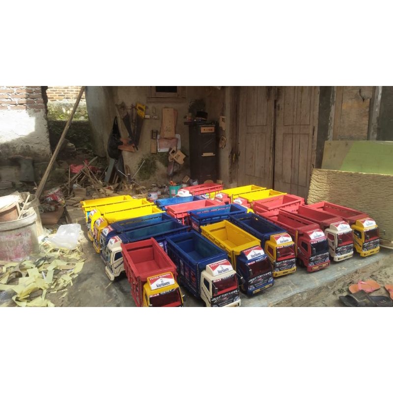 Mobil mobilan Truk Oleng