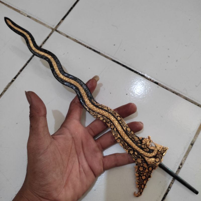 Keris Naga Sasra / Nogo Sosro Luk 9 Pamor Pedaringan Kebak Kinatah Kamarogan Emas Asli