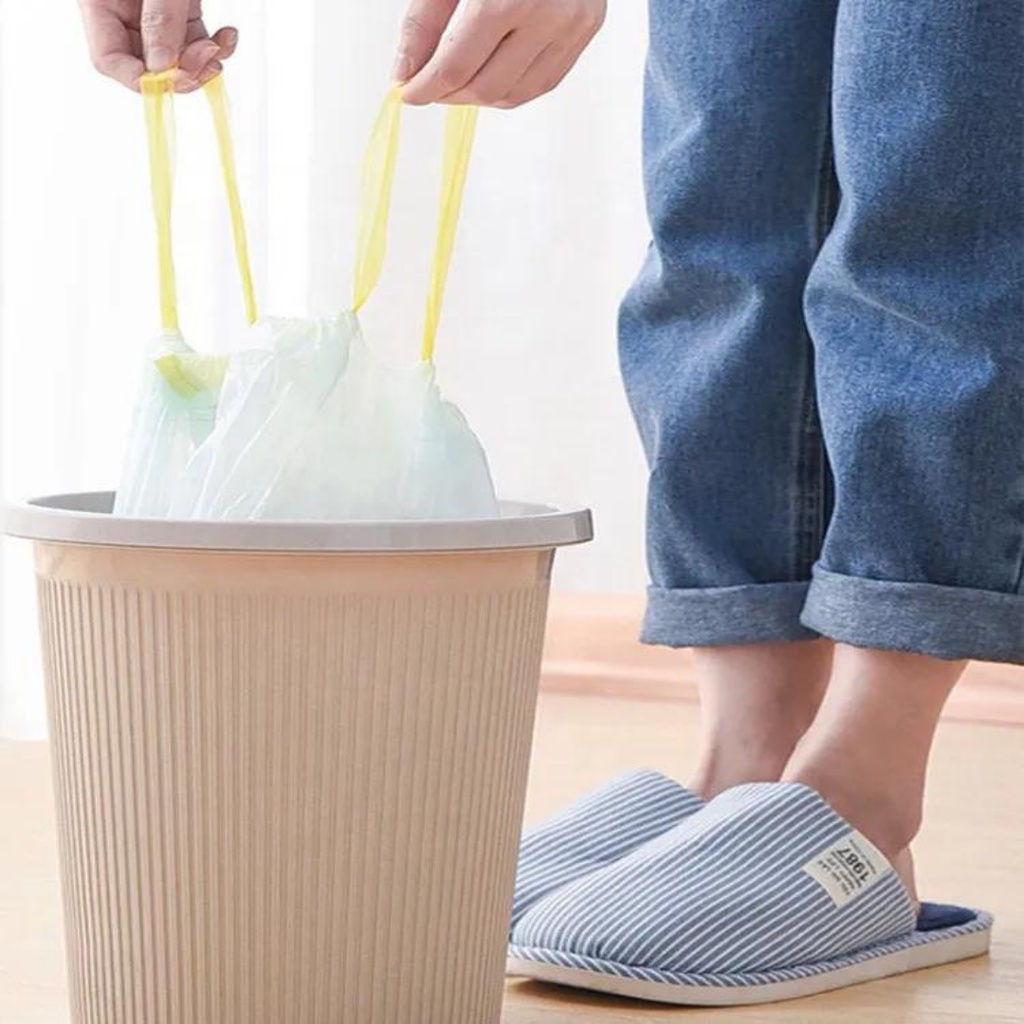 Kantong Plastik Sampah Roll Ukuran 45x50Cm Dengan Tali Pengikat Isi 15 Lembar / Tas Kresek Sampah Dapur Gulung Serbaguna Sekali Pakai / Disposable Garbage Bags Cocok digunakan di dapur toilet kantor kamar