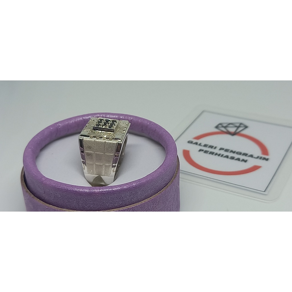 Cincin pria mata 9 berlian hitam keliling berlian eropa