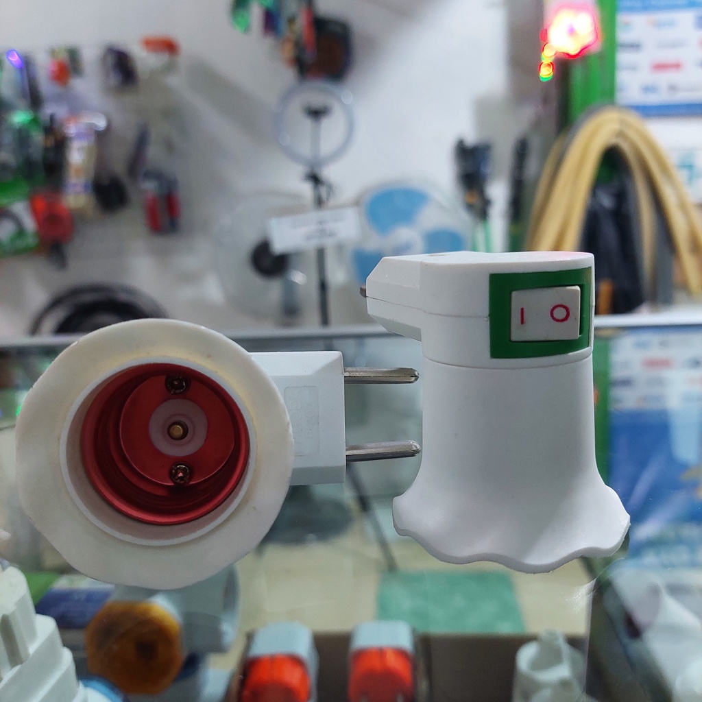 Fitting Lampu Colok Pagoda Dengan Saklar Switch On Off Dudukan Lampu