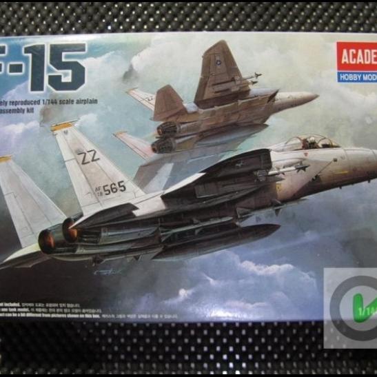 model kit Academy pesawat f15 strike eagle
