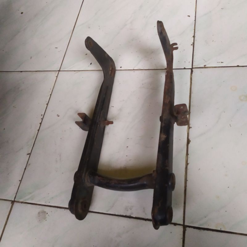 swing arm honda c700 c800 supercub original