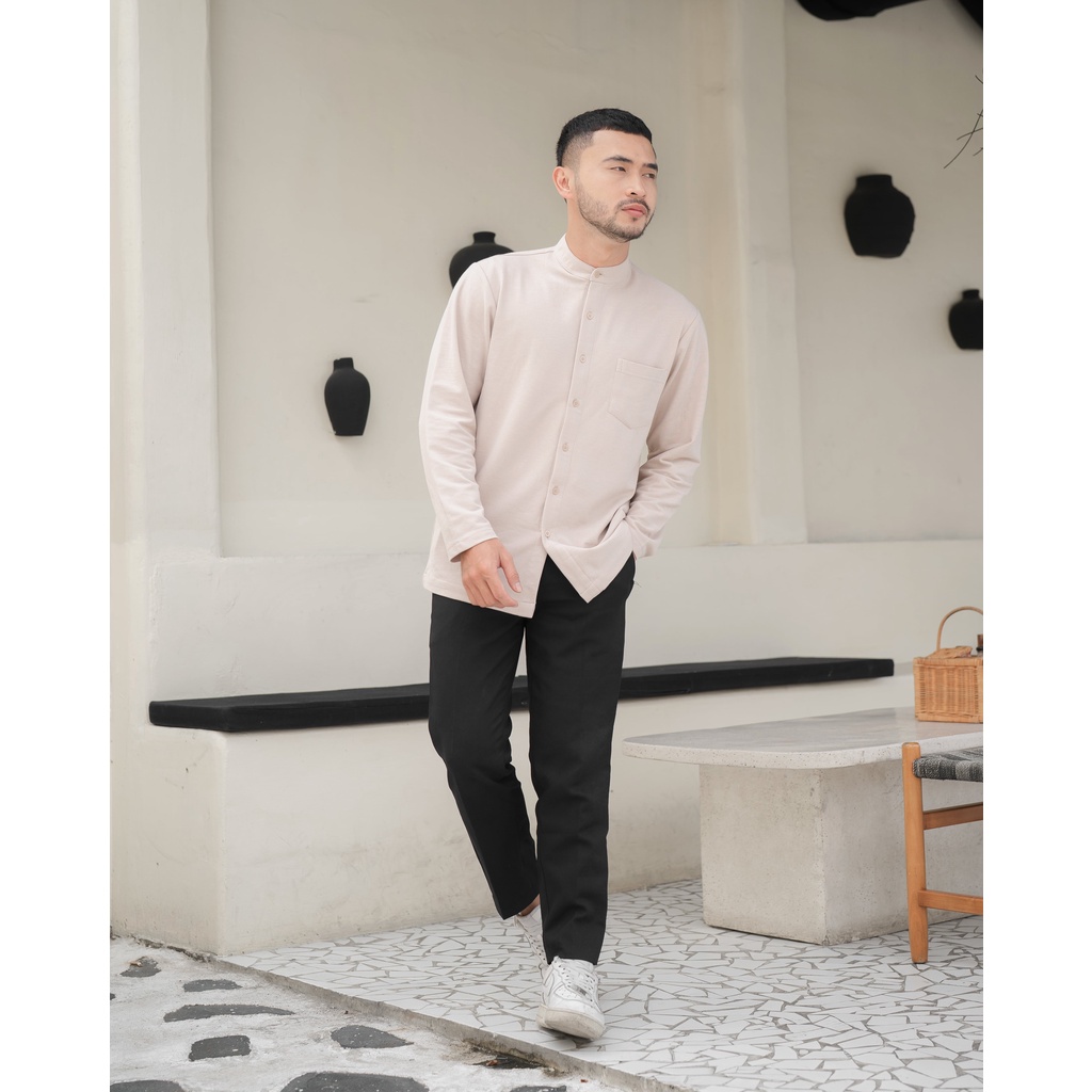 Sakai Kemeja Kerah Shanghai Lengan Panjang - Kemeja Kerah Shanghai Lengan Panjang in Light Brown - ByBlank