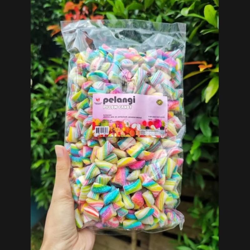 

1 KG PERMEN BANTAL PELANGI