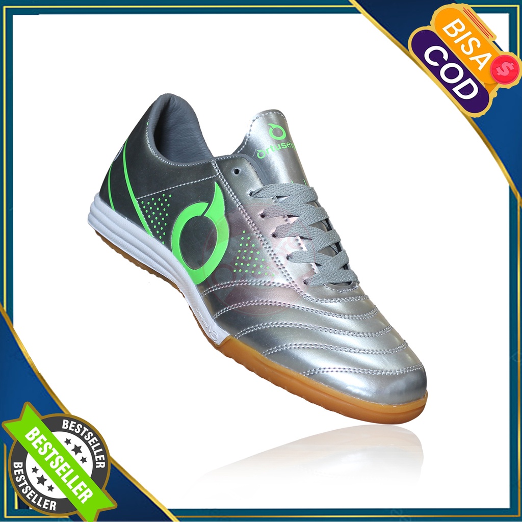 Sepatu Futsal Pria Ortuseight Black Silver Pink