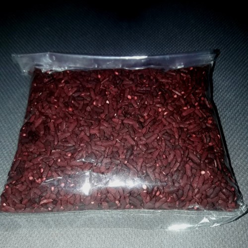 

TERBAIK ANGKAK MERAH KERING/RED YEAST RICE 250 GRAM