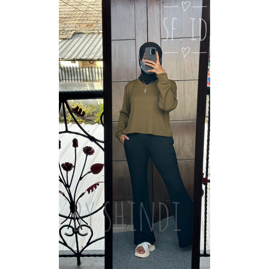 BY SHINDI V-neck / Crop Top V-neck / Kaos Rib Premium / Kaos Crop Top Lengan Panjang  V / Kaos Lengan Panjang / Korean Long Sleeve Crop Top